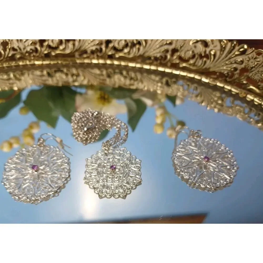 Beautiful Silvertone & Purple Necklace & Earrings Shiny Beautiful Preppy Fancy - Picture 9 of 9